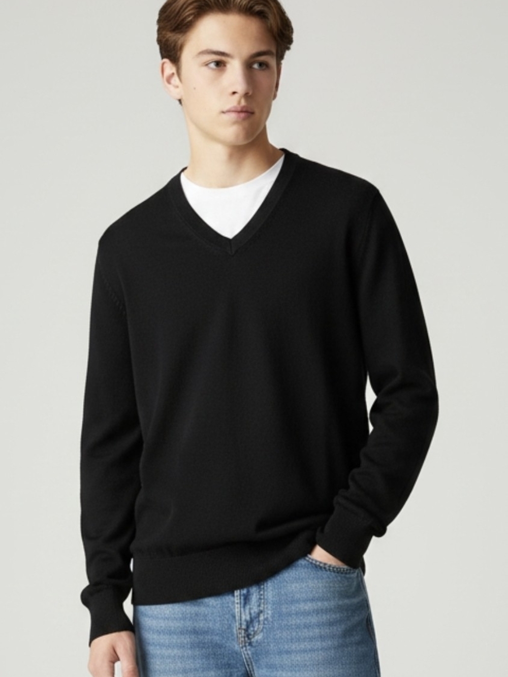 Banana Republic Men's Black V-Neck Sweater